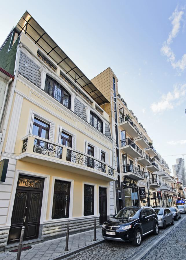 Hotel Mireosi Batoemi Buitenkant foto